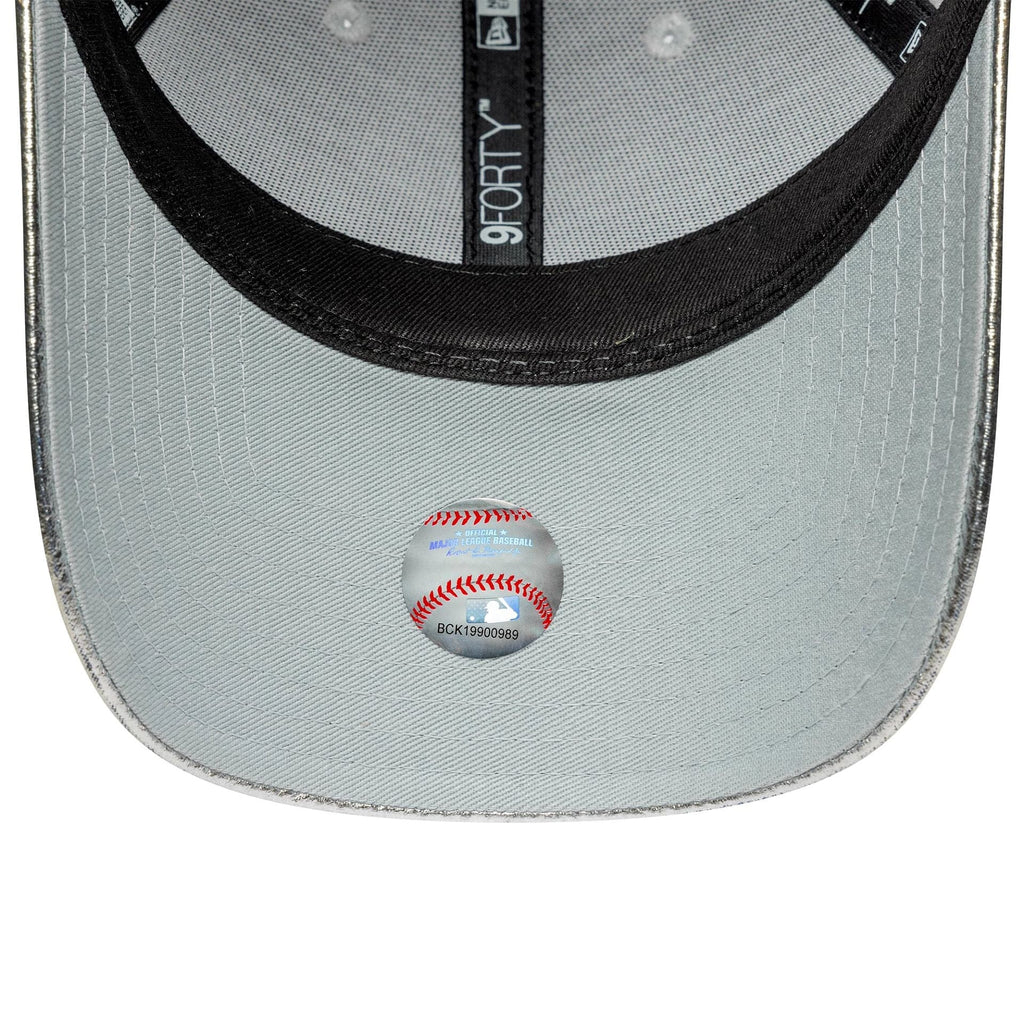 9FORTY FEMALE METALLIC NEW YORK YANKEES ARGENTO