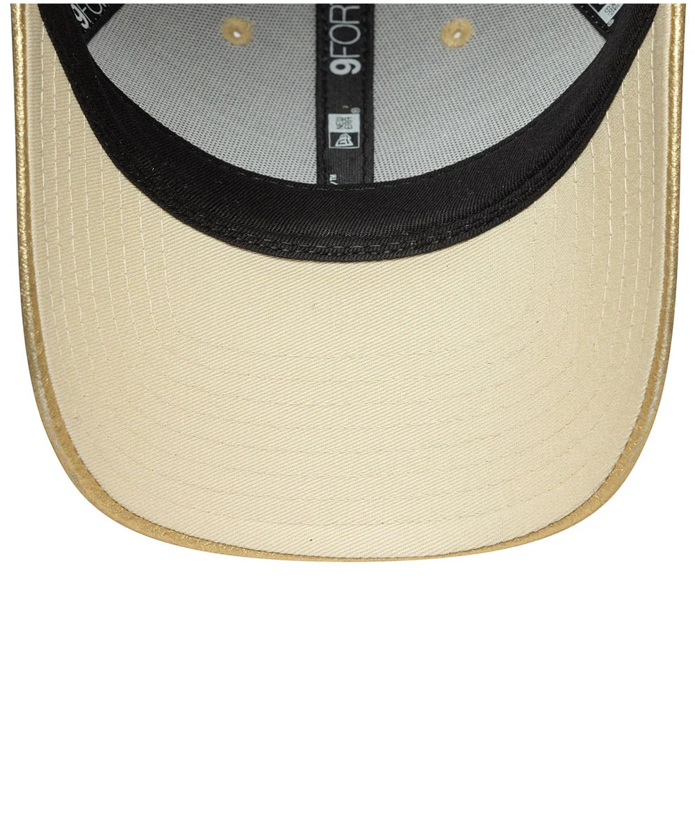 9FORTY FEMALE METALLIC NEW YORK YANKEES GOLD